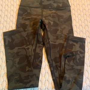 Camo yoga pants